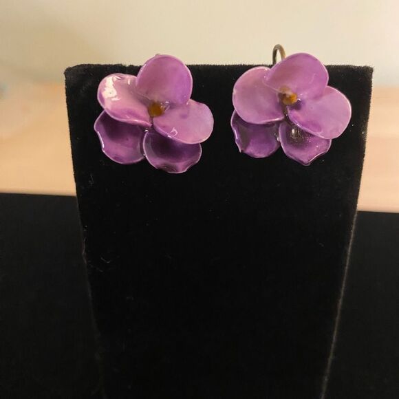 Porcelain Denton England Screwback Flowers - Picture 1 of 6